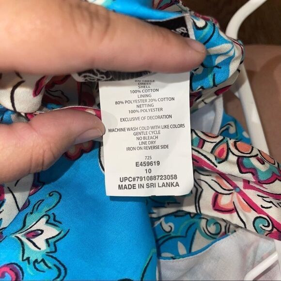 ‎Crown & Ivy Mandela Pattern Sundress - Picture 6 of 7